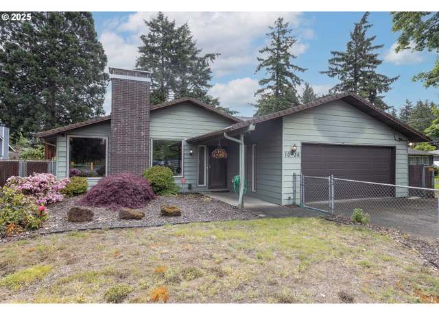 Property at 1036 SE 135th Ave, Portland, OR 97233, 3 beds, 2 baths