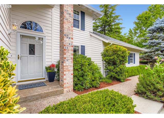 Property at 14085 SW Kentucky Pl, Beaverton, OR 97008, 3 beds, 2.5 baths