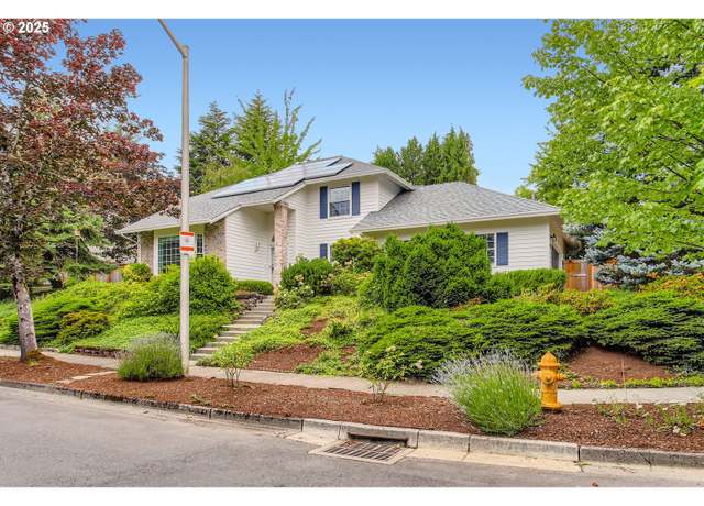 Property at 14085 SW Kentucky Pl, Beaverton, OR 97008, 3 beds, 2.5 baths