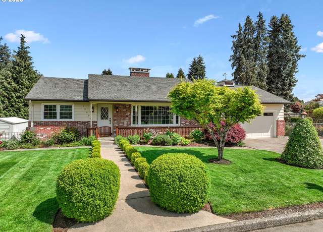 Property at 15032 SE Del Rey Ave, Milwaukie, OR 97267, 4 beds, 3 baths
