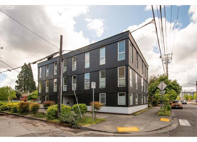 Property at 1480 N Jarrett St #103, Portland, OR 97217, 1 bed, 1 bath