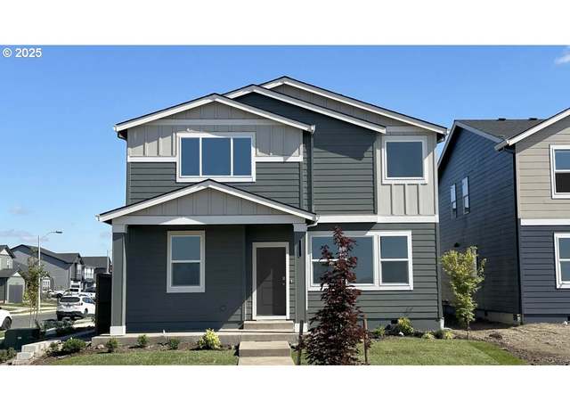 Property at 2795 Meadowlark Ave, Woodburn, OR 97071, 4 beds, 2.5 baths