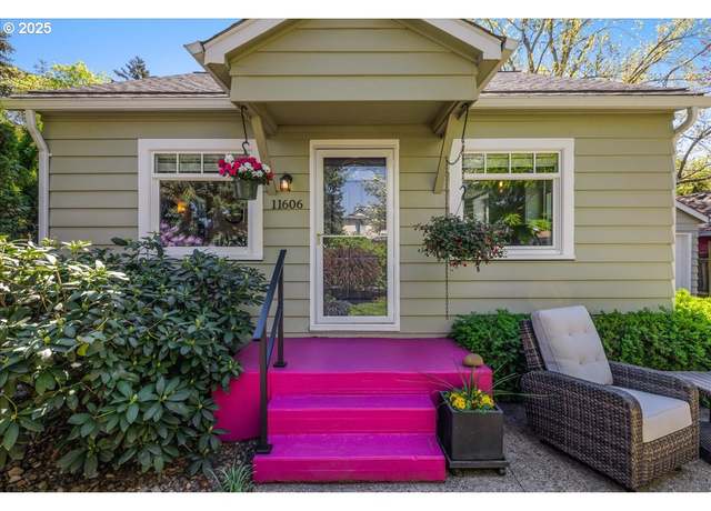 Property at 11606 SE Washington St, Portland, OR 97216, 2 beds, 1 bath