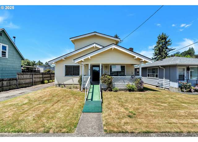 Property at 205 S 10th Ave, Kelso, WA 98626, 3 beds, 2 baths