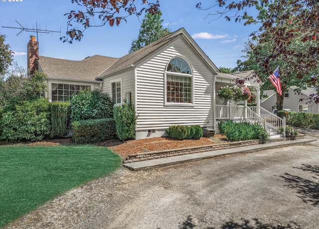 Property at 15714 SE Oatfield Rd, Milwaukie, OR 97267, 3 beds, 2 baths