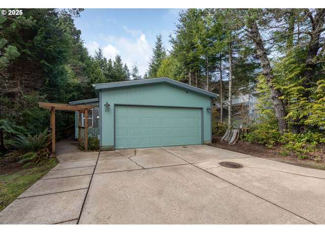 Property at 80 Seagrove Loop, Lincoln City, OR 97367, 3 beds, 2 baths