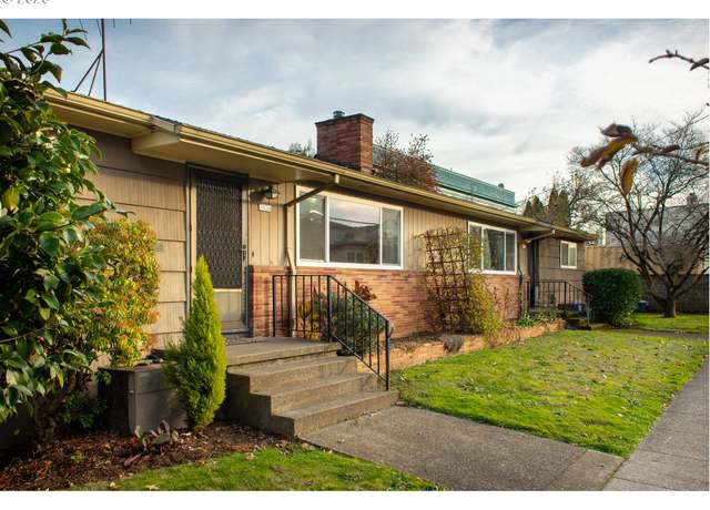 Property at 7634 N Peninsular Ave, Portland, OR 97217, 4 beds, 3 baths