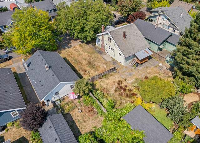 Property at 3180 SE 22nd Ave, Portland, OR 97202