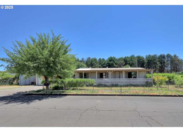 Property at 4939 Morely Loop, Eugene, OR 97402, 3 beds, 2 baths