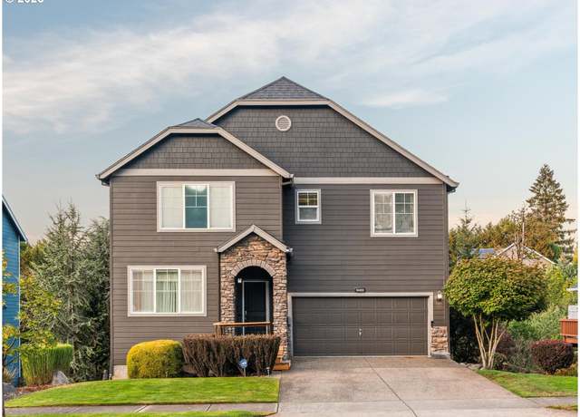 Property at 9488 SE Grace Cir, Happy Valley, OR 97086, 5 beds, 3.5 baths