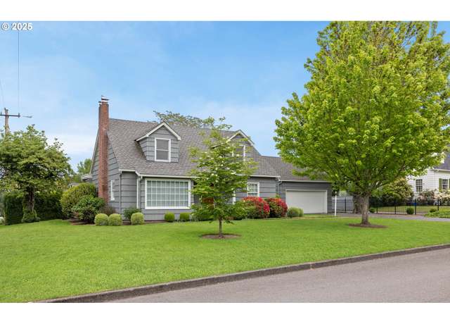 Property at 780 NW Wallula Ave, Gresham, OR 97030, 3 beds, 2 baths