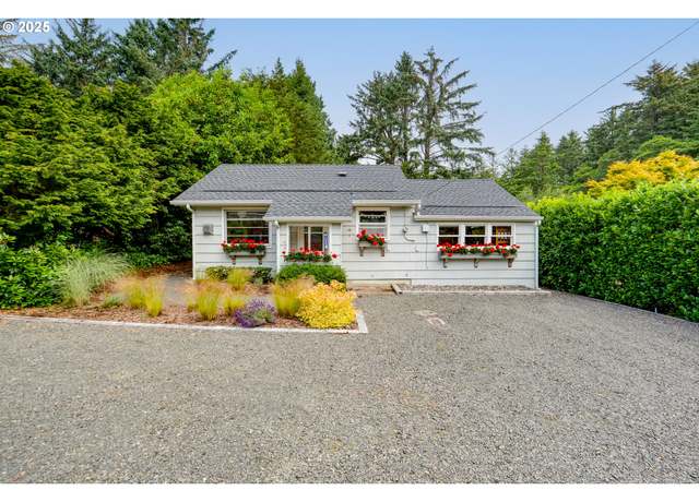 Property at 714 7th St, Gearhart, OR 97138, 2 beds, 1 bath