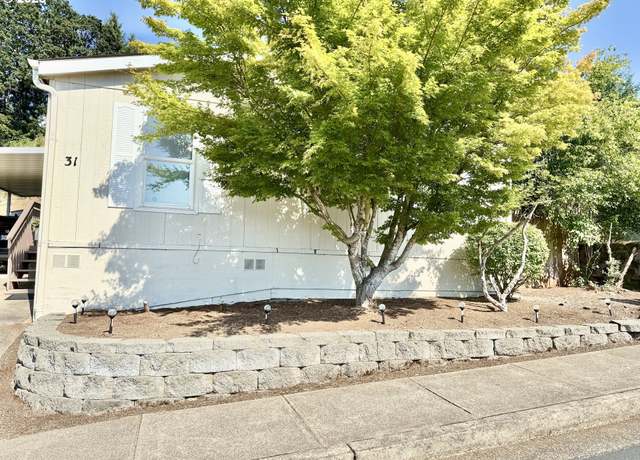 Property at 2155 SE Robins Ln #31, Salem, OR 97306, 3 beds, 2 baths