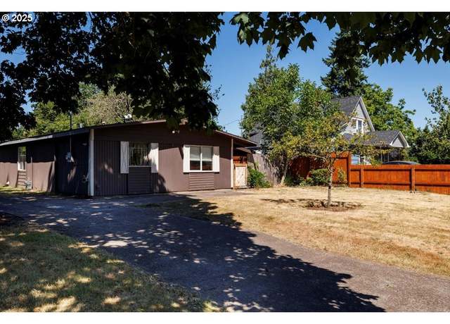 Property at 1915 NE 126th Pl, Portland, OR 97230, 2 beds, 2 baths