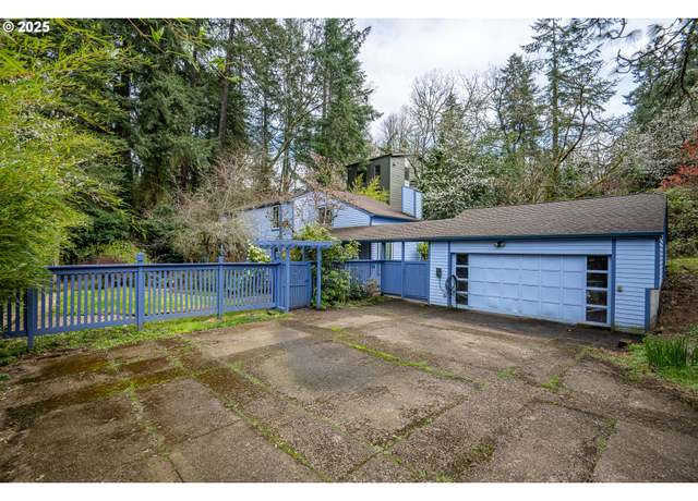 Property at 3151 Storey Blvd, Eugene, OR 97405, 3 beds, 2.5 baths