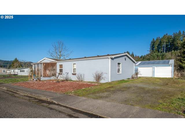 Property at 1219 49th Ave, Sweet Home, OR 97386, 4 beds, 2 baths