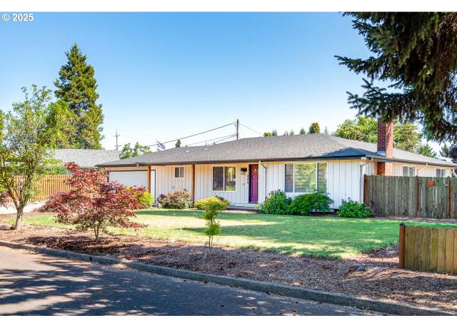 Property at 485 Brookdale Ave, Springfield, OR 97477, 3 beds, 1.5 baths