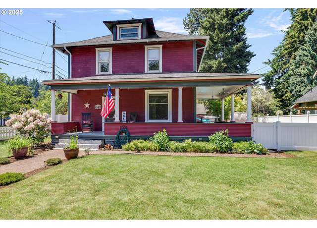 Property at 840 S Water St, Silverton, OR 97381, 3 beds, 1.5 baths