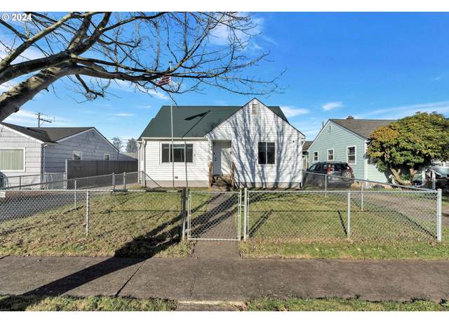 Property at 2746 Colorado St, Longview, WA 98632, 4 beds, 1 bath