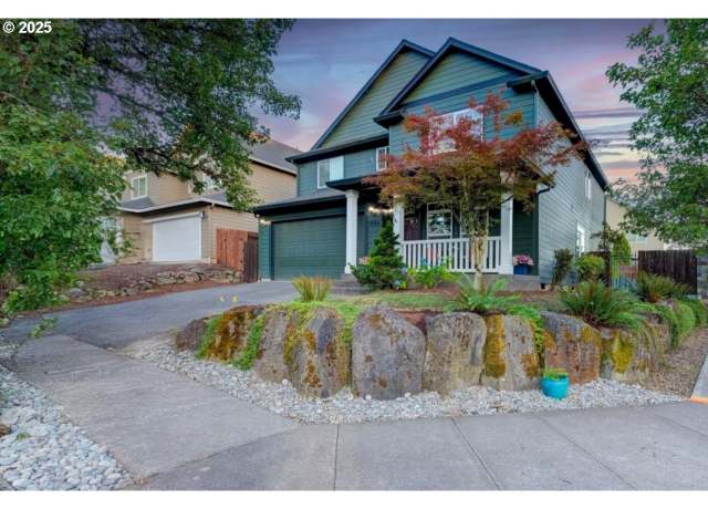 Property at 1809 N 9th Way, Ridgefield, WA 98642, 4 beds, 2.5 baths