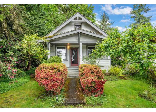 Property at 816 5th St, Lake Oswego, OR 97034, 3 beds, 2 baths