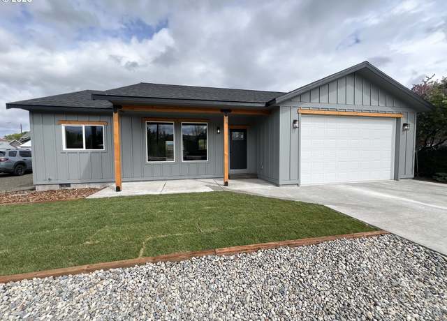Property at 2405 Watson Rd, La Grande, OR 97850, 3 beds, 2 baths