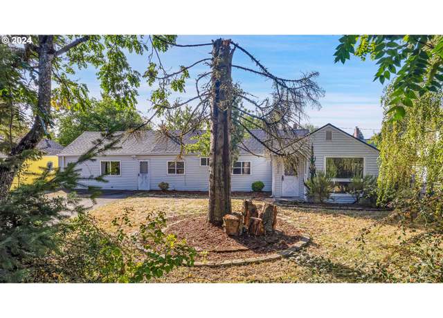 Property at 11512 NE Couch St, Portland, OR 97220, 3 beds, 2 baths