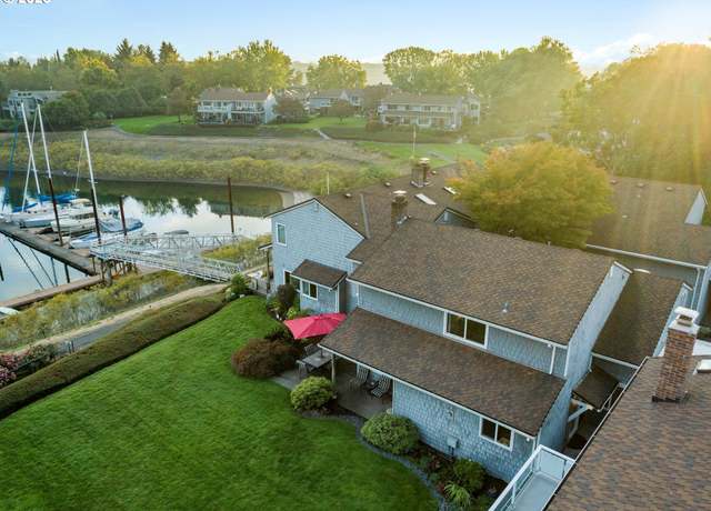 Property at 530 N Hayden Bay Dr, Portland, OR 97217, 3 beds, 3 baths
