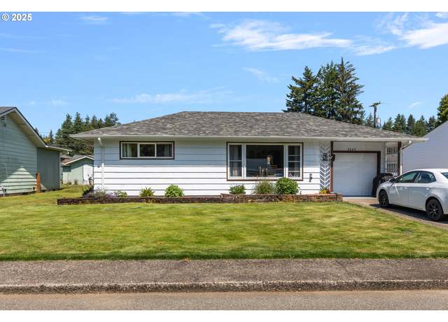 Property at 2645 Highlands Dr, Reedsport, OR 97467, 2 beds, 1 bath