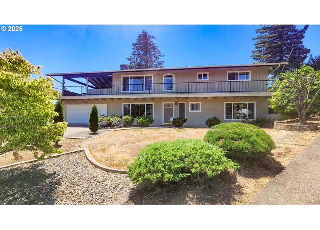 Property at 1893 NW Moore Ave, Roseburg, OR 97471, 4 beds, 2 baths