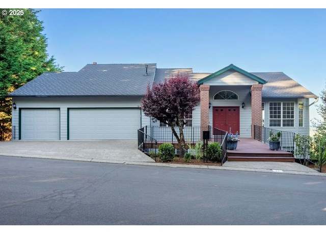 Property at 71 Hidalgo St, Lake Oswego, OR 97035, 5 beds, 3 baths