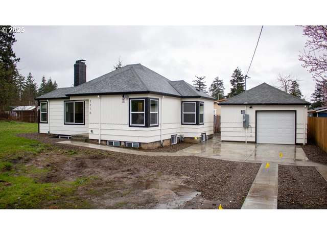 Property at 3316 SE 131st Ave, Portland, OR 97236, 2 beds, 2 baths