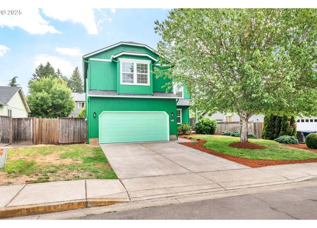 Property at 88055 Llama Ln, Veneta, OR 97487, 4 beds, 2.5 baths