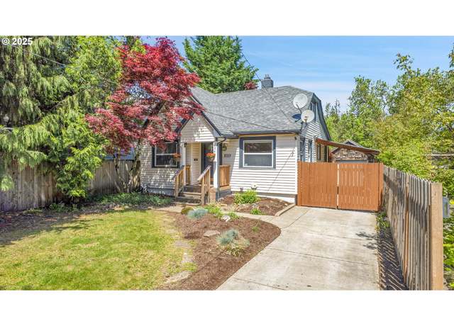 Property at 8029 SE Center St, Portland, OR 97206, 2 beds, 1 bath