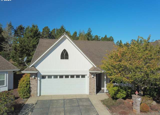 Property at 9 Waterford Downs, Florence, OR 97439, 3 beds, 3 baths