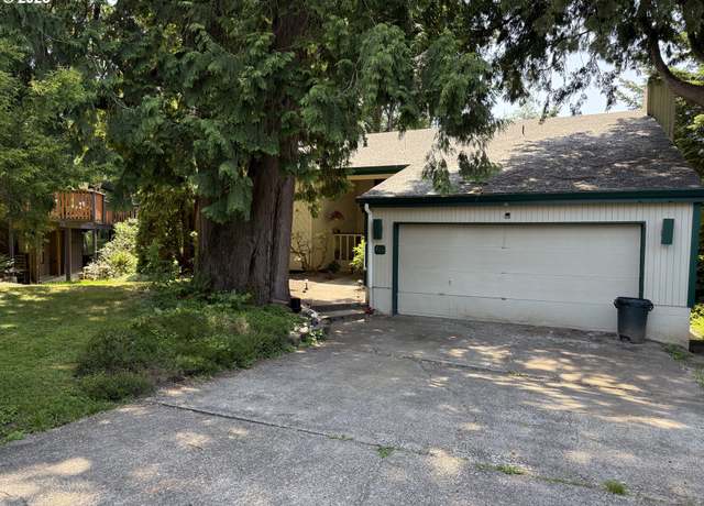 Property at 275 NE Scott Dr, Gresham, OR 97030, 4 beds, 2.5 baths