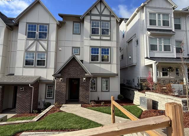 Property at 12035 SW 176th Dr, Beaverton, OR 97007, 3 beds, 2.5 baths
