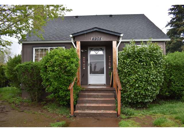 Property at 4905 SE Flavel Dr, Portland, OR 97206, 3 beds, 1 bath