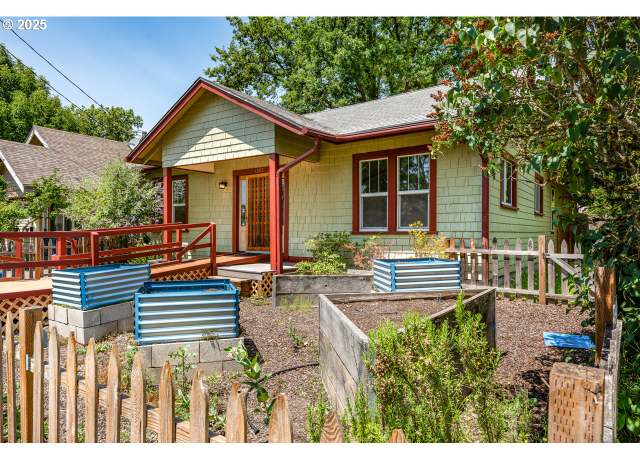 Property at 1885 W 15th Ave, Eugene, OR 97402, 3 beds, 2 baths