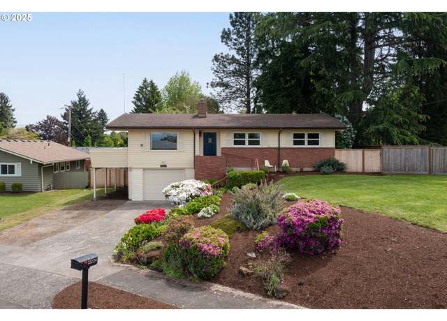 Property at 13224 NE Sacramento Dr, Portland, OR 97230, 4 beds, 2 baths
