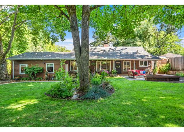 Property at 14965 SW Davis Rd, Beaverton, OR 97007, 3 beds, 3 baths