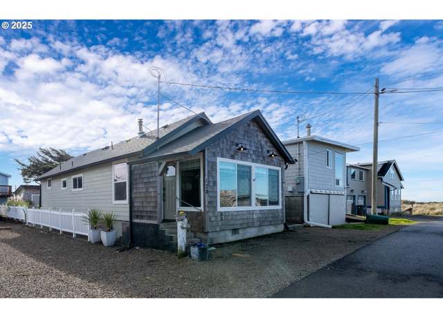 Property at 128 NW 20th Ave, Rockaway Beach, OR 97136, 1 bed, 1 bath