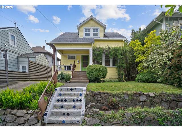 Property at 2123 SE 37th Ave, Portland, OR 97214, 3 beds, 2.5 baths