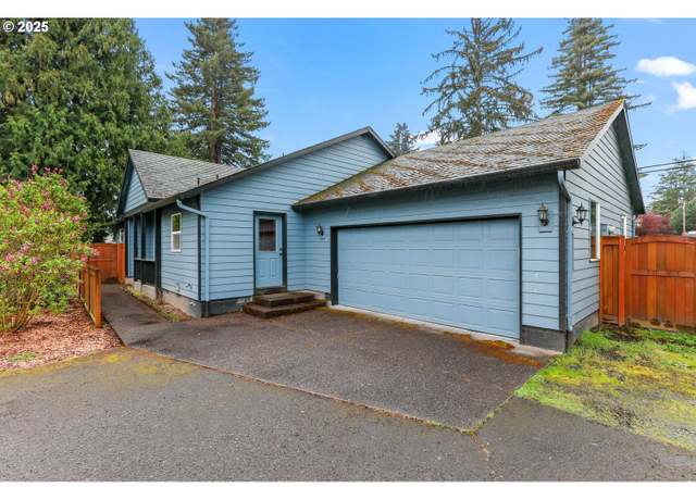 Property at 18284 SE River Rd, Milwaukie, OR 97267, 3 beds, 2.5 baths