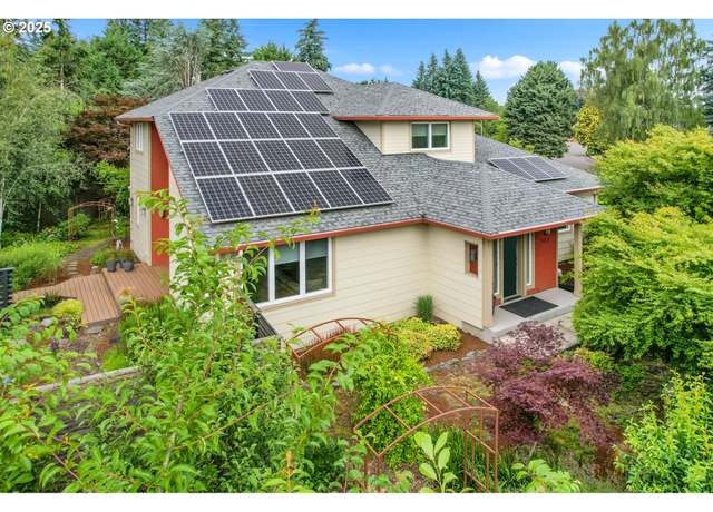 Property at 302 Phoenix Way, Vancouver, WA 98661, 3 beds, 2.5 baths