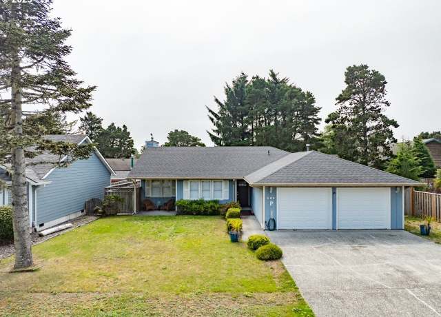 Property at 425 Avenue P, Seaside, OR 97138, 3 beds, 2 baths