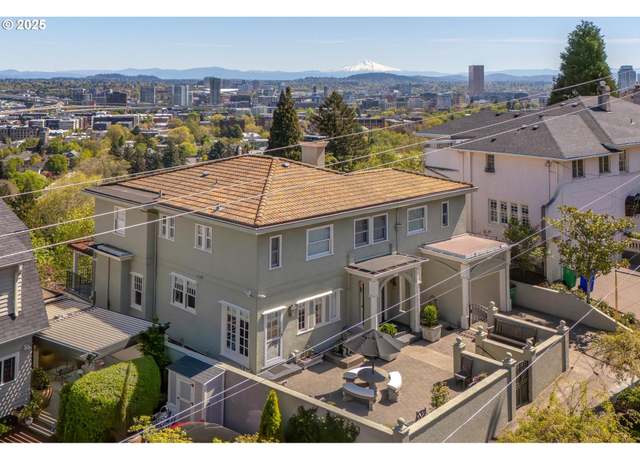Property at 2831 NW Westover Rd, Portland, OR 97210, 3 beds, 3.5 baths