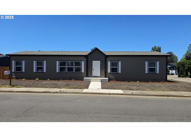 Property at 2544 Rosebay St, Eugene, OR 97402, 4 beds, 2 baths