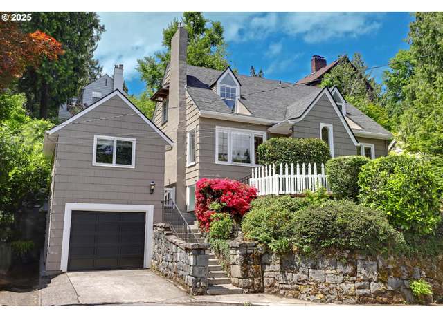 Property at 2665 SW Brae Mar Ct, Portland, OR 97201, 5 beds, 3 baths