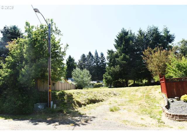 Property at 124 Gaddis St, Glendale, OR 97442